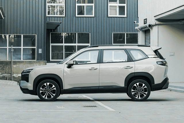 MG Hector Tomahawk PHEV
